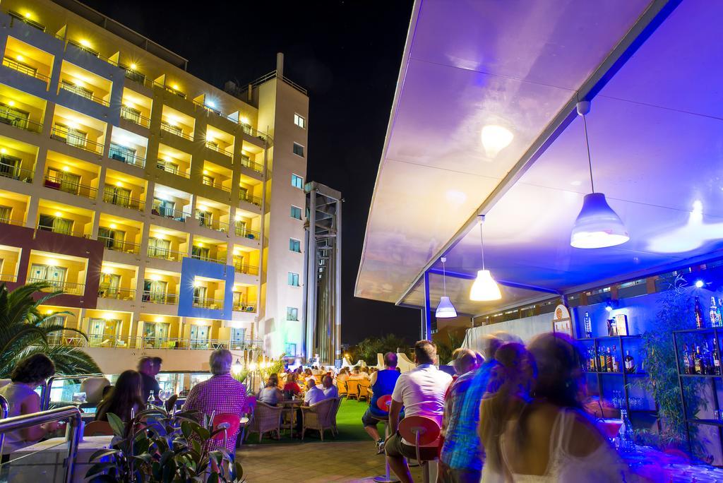 Apartamentos Fenix Beach Рокетас де Мар Екстериор снимка