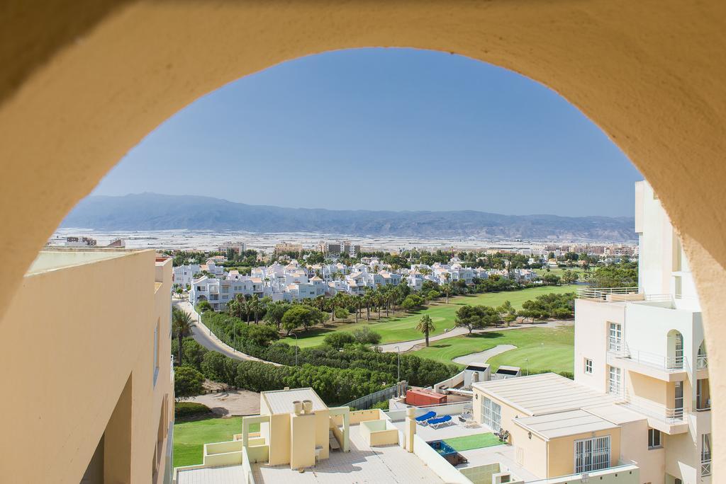 Apartamentos Fenix Beach Рокетас де Мар Екстериор снимка