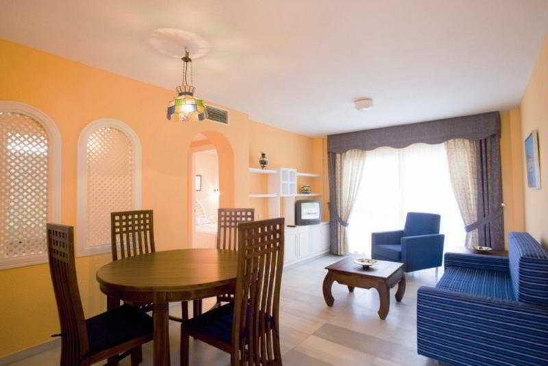 Apartamentos Fenix Beach Рокетас де Мар Екстериор снимка